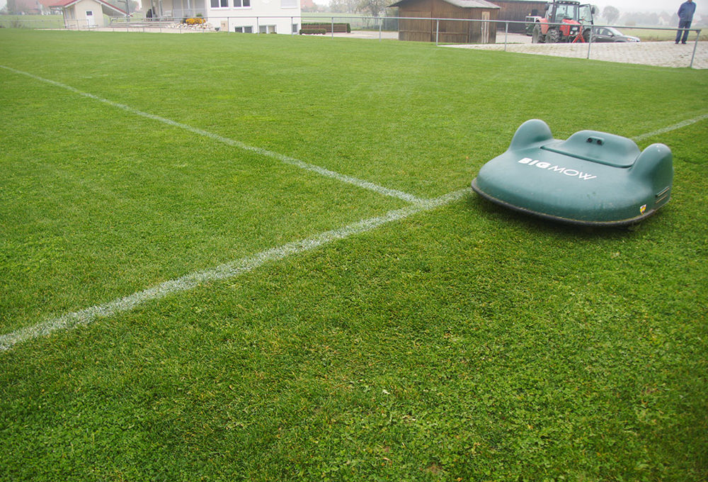 Football pitch maintenance: the robot revolution!