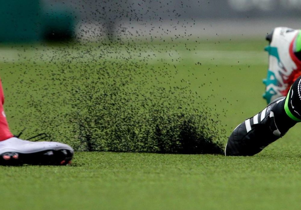 Robot tondeuse pour terrain de foot Belrobotics