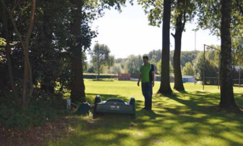 robotmaaiers op de voetbalvelden van Sportpark De Buitenboom in Nederland belrobotics